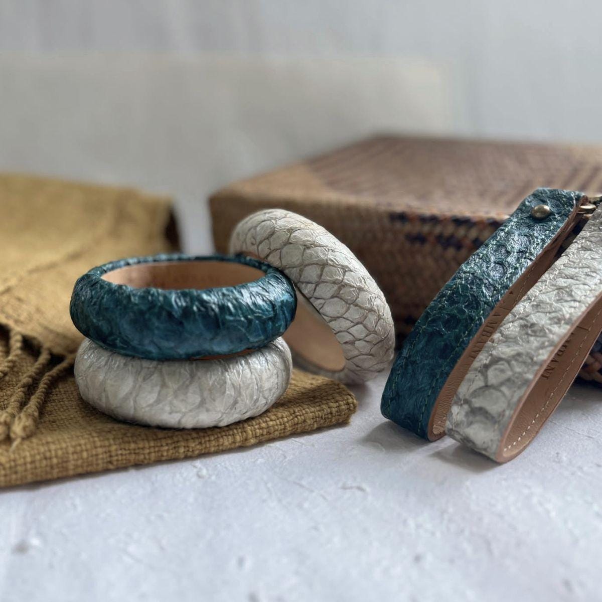 Fish Leather Keyfob · Dark Turquoise