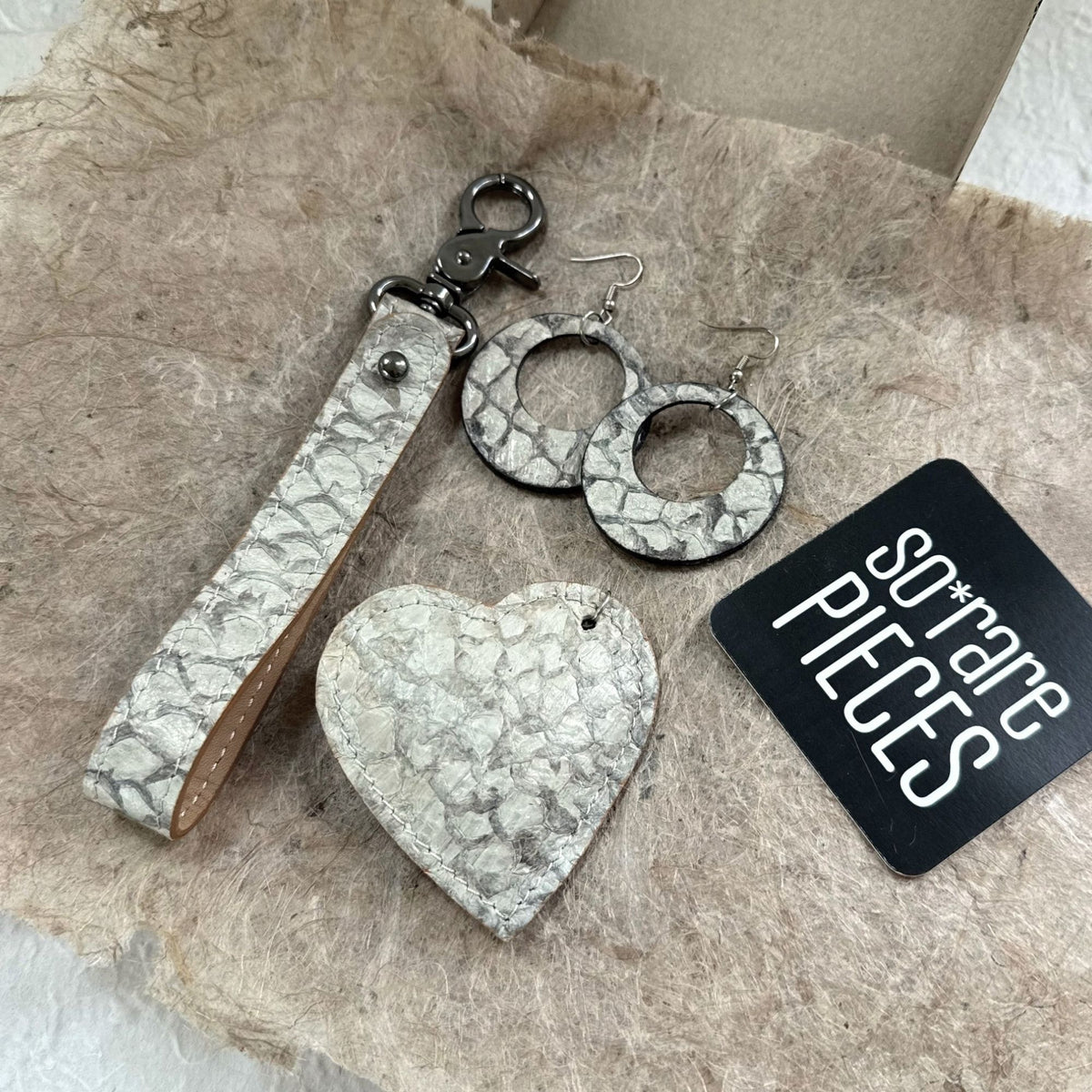 Fish Leather Jewelry Set · Key Fob, Earrings, Heart · natural white