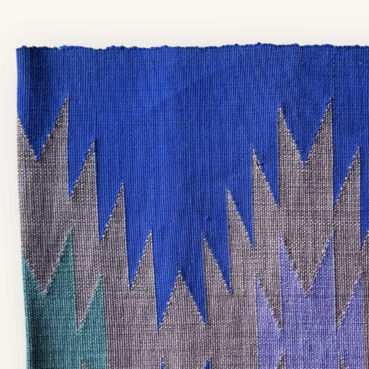 Naga Mulberry Table Runner · Blue · 40 × 190 cm