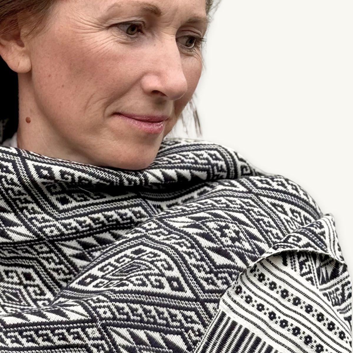 Khit Cotton Scarf · Black & White · 80 × 200 cm