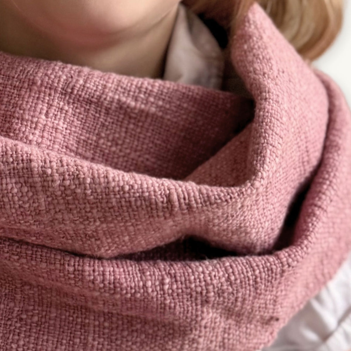 Plant-Dyed Cotton Scarf · Dusty Rose · 40 × 200 cm