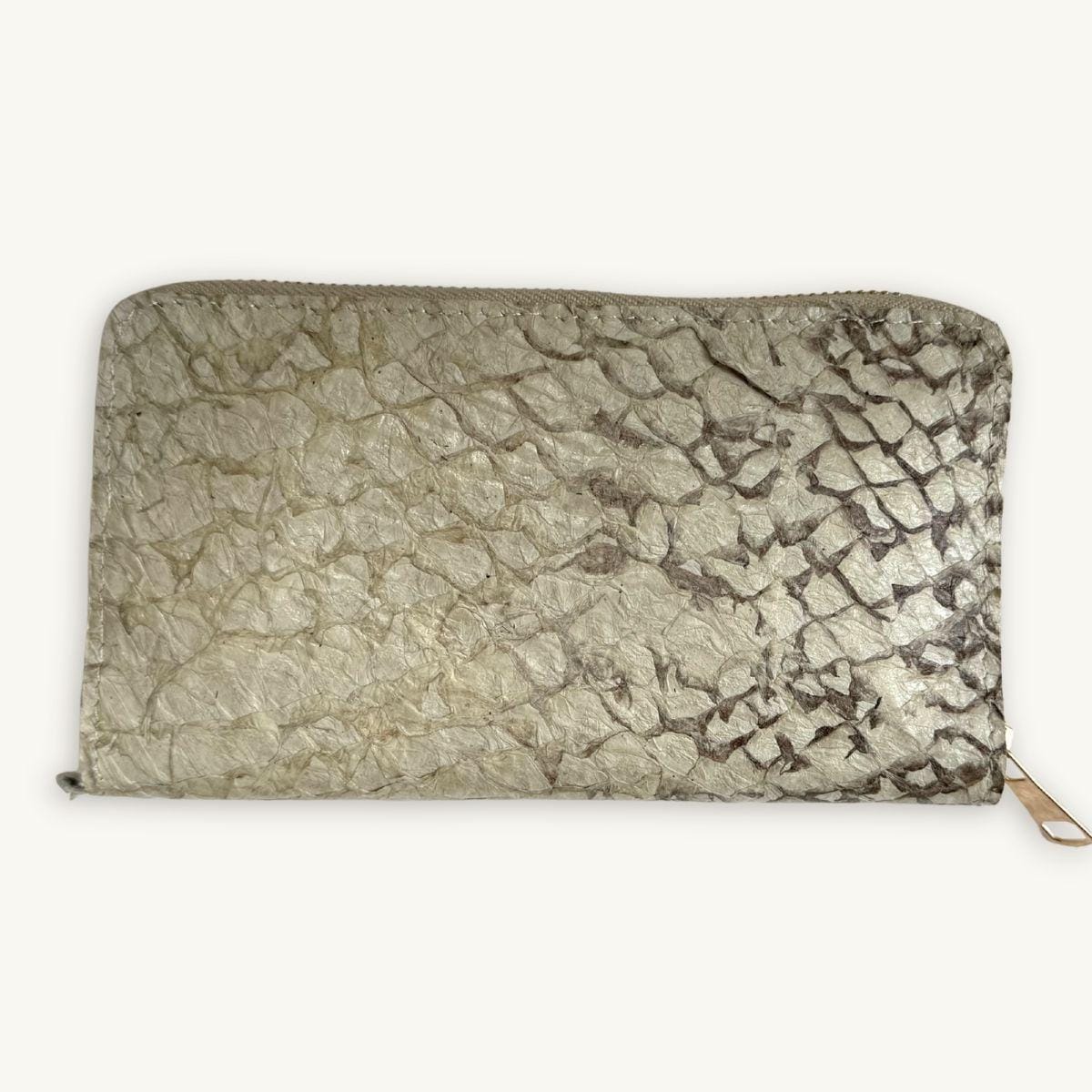 Fish Leather Wallet · Natural White