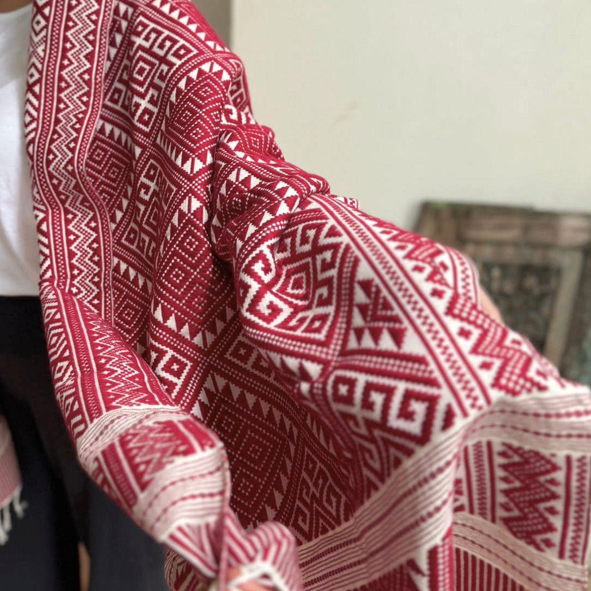Khit Cotton Scarf · Red & White · 80 × 200 cm