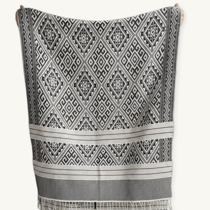 Khit Cotton Scarf · Black & White · 80 × 200 cm