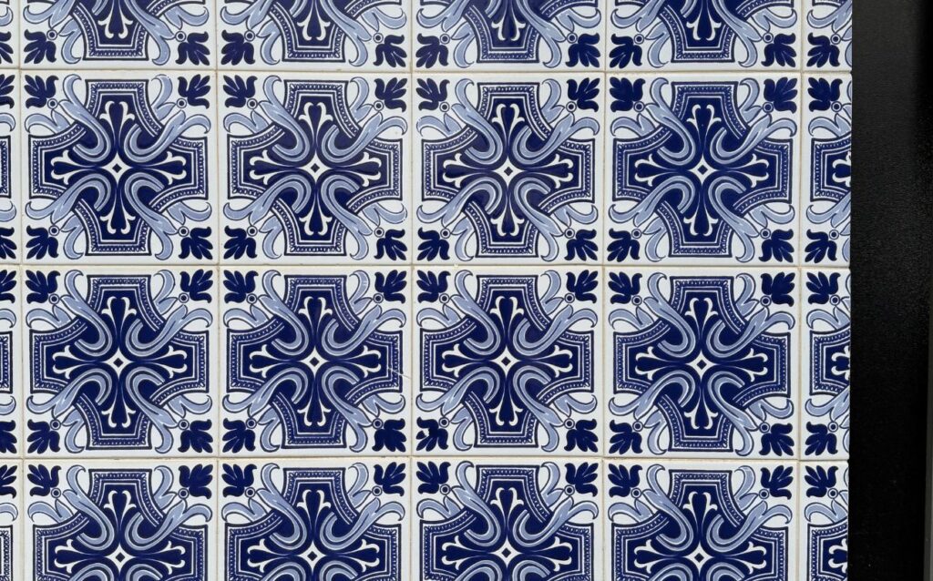Typical fassade with blue azulejos